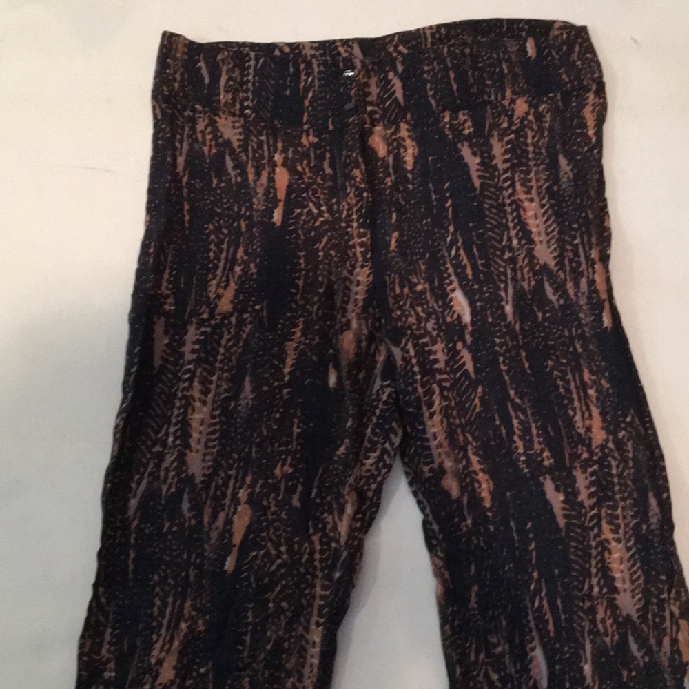 Wide leg trousers